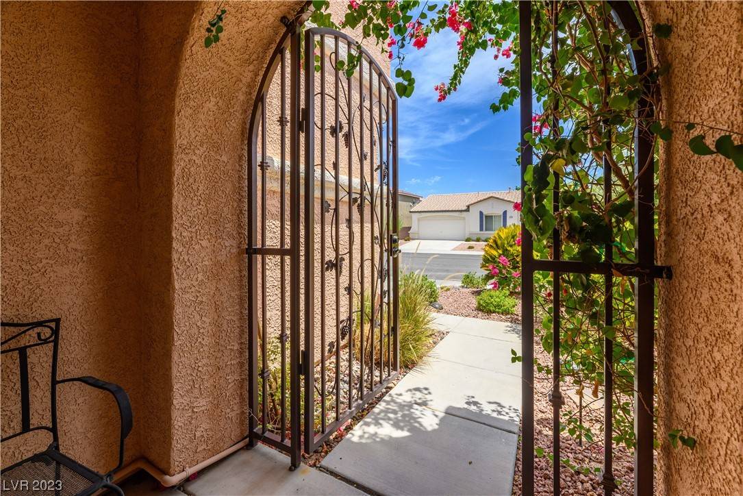 Henderson, NV 89074,213 Malcolm ST