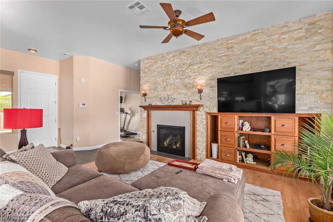 Henderson, NV 89012,2093 King Mesa DR