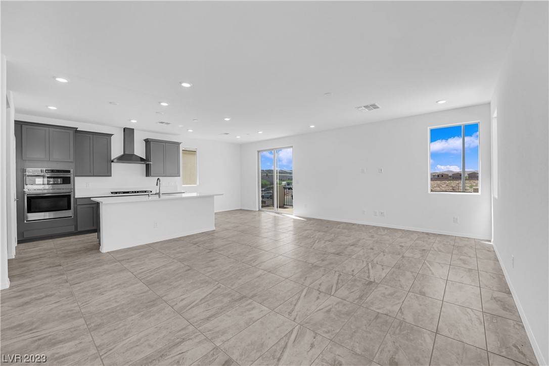 Las Vegas, NV 89113,7817 Bethel Heights LN