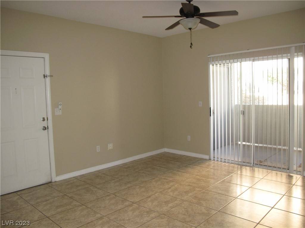Las Vegas, NV 89149,6955 N Durango DR #1055