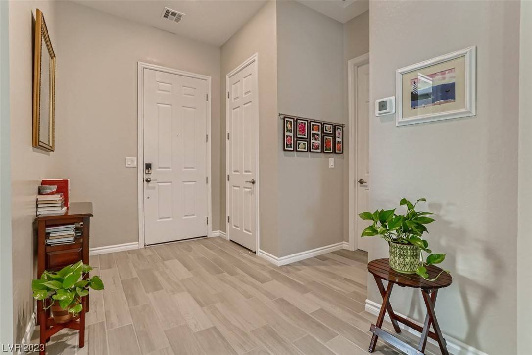 Henderson, NV 89011,783 Sunny Sagebrush ST
