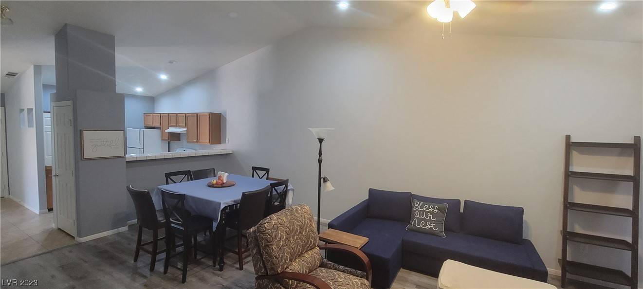 Henderson, NV 89074,103 Tapatio ST