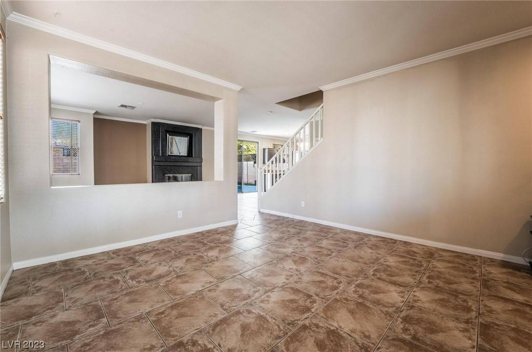 Las Vegas, NV 89117,8042 Earl Grey CT