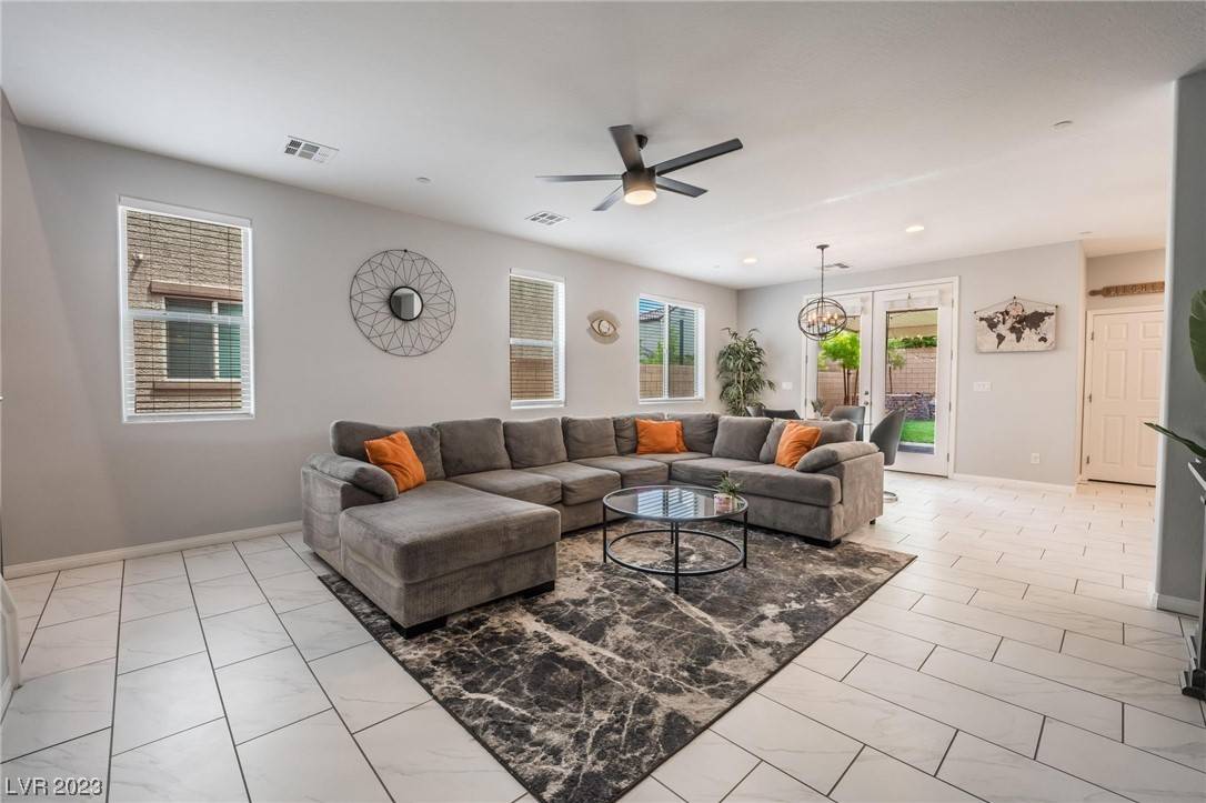 Henderson, NV 89011,338 Espressivo ST
