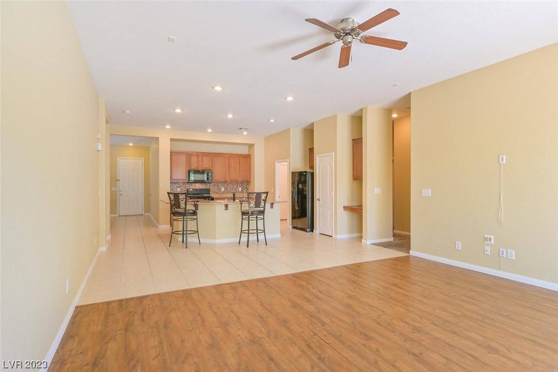 Henderson, NV 89002,1101 Tomasian CT