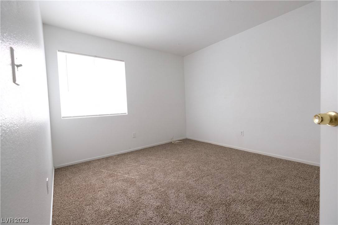 Henderson, NV 89011,613 Black Sand CT