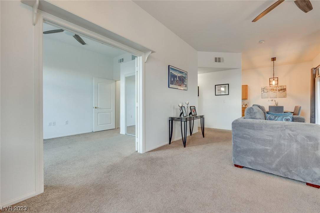 Henderson, NV 89052,700 Carnegie ST #4512