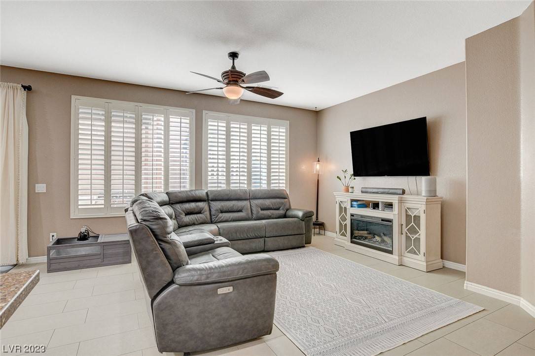 Henderson, NV 89002,515 Moses Lake CT