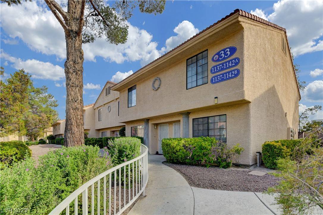 Las Vegas, NV 89102,2851 S Valley View BLVD #1137B