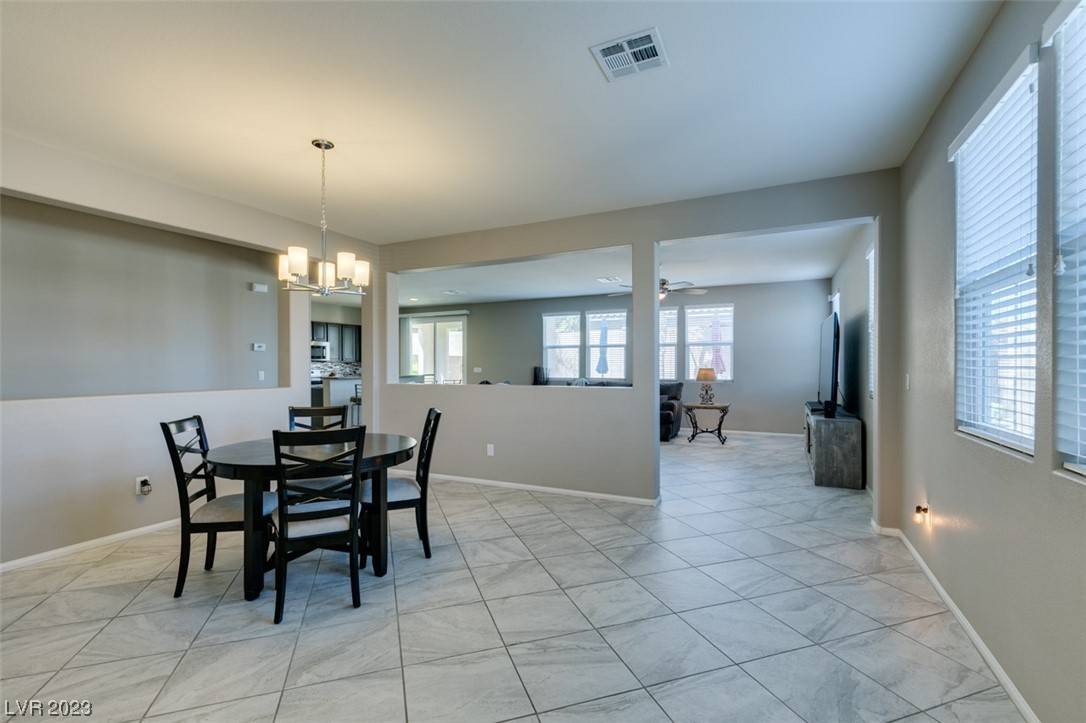 Las Vegas, NV 89113,7861 Bitterroot Peak DR