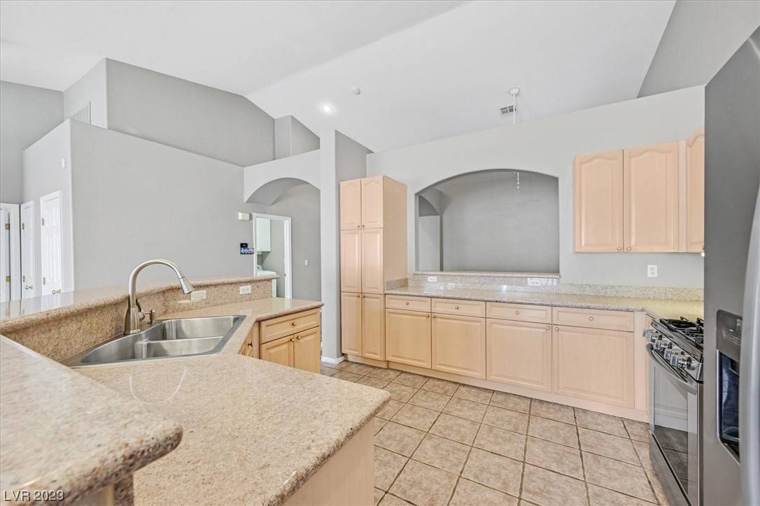 Las Vegas, NV 89147,9648 Midnight Sun AVE