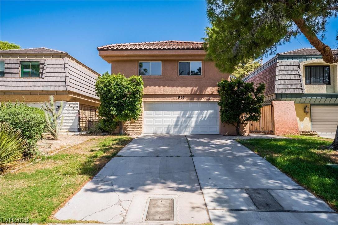 Las Vegas, NV 89109,916 Vegas Valley DR