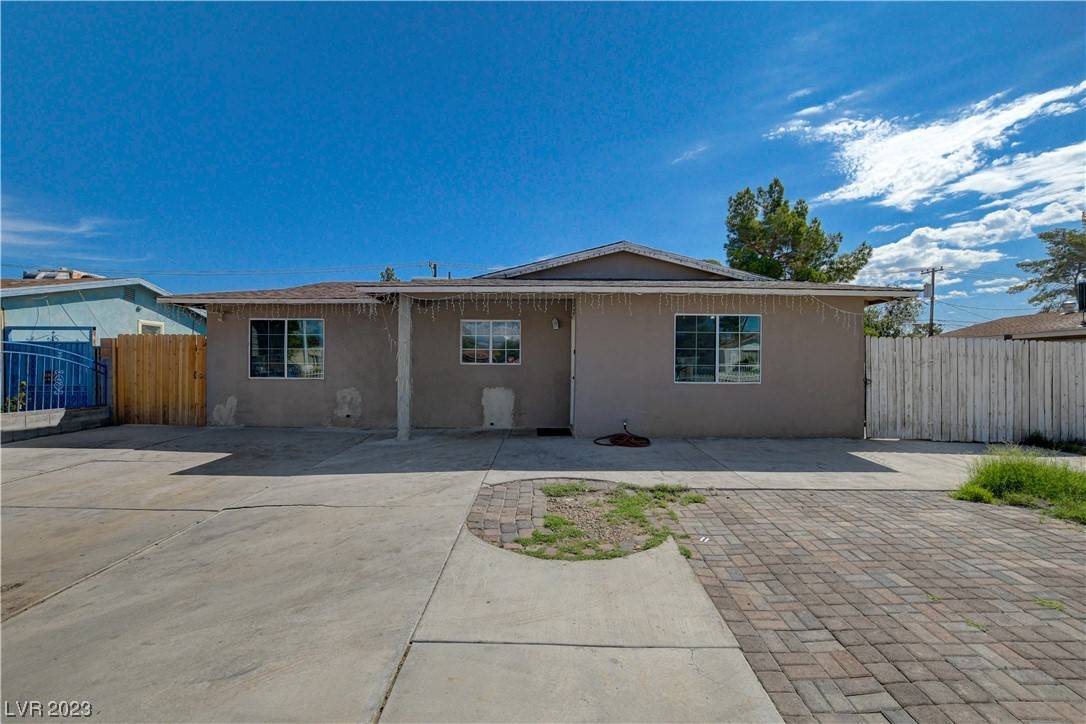 Las Vegas, NV 89110,48 Prince LN