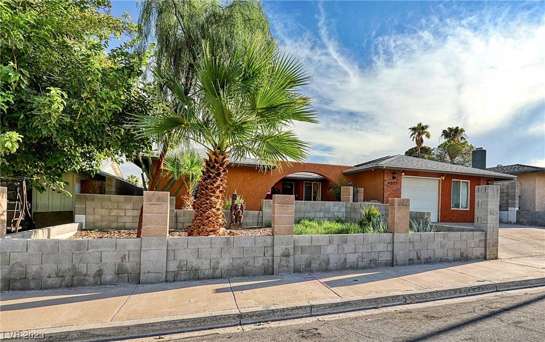Las Vegas, NV 89121,4077 Monthill AVE