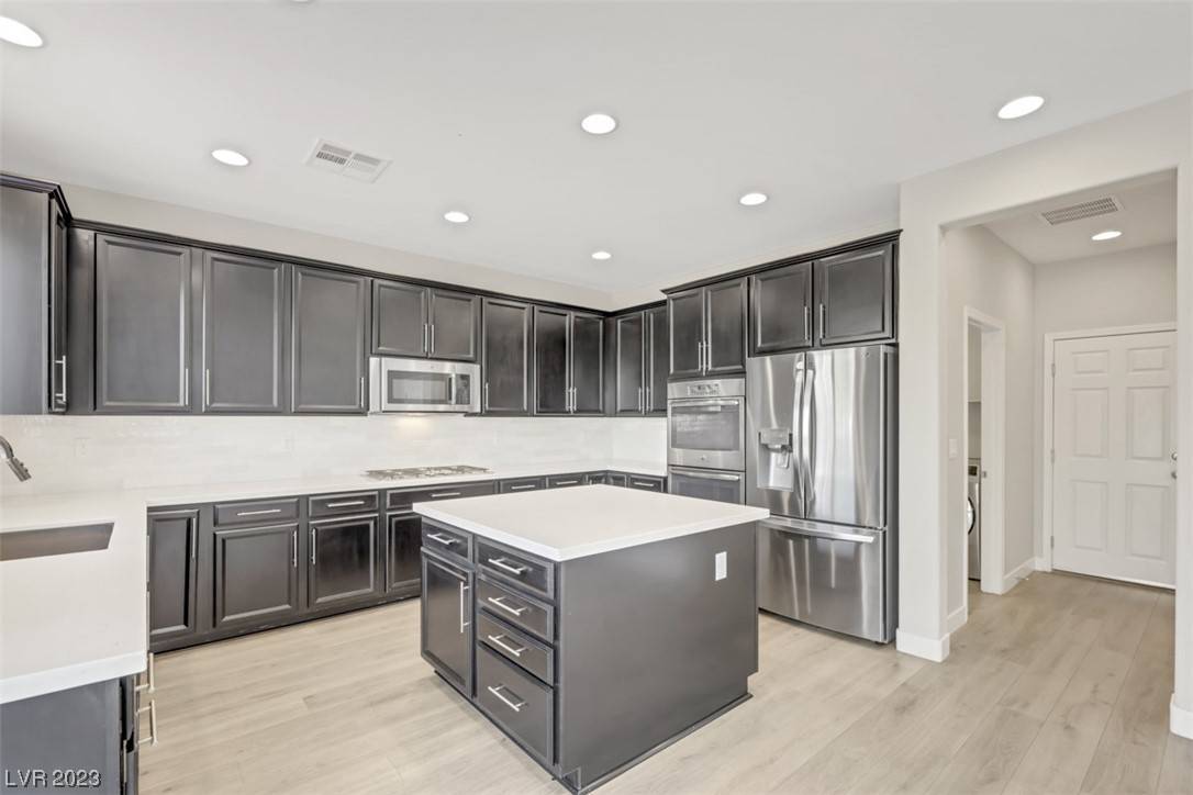 Las Vegas, NV 89139,5616 Sage Lakes AVE