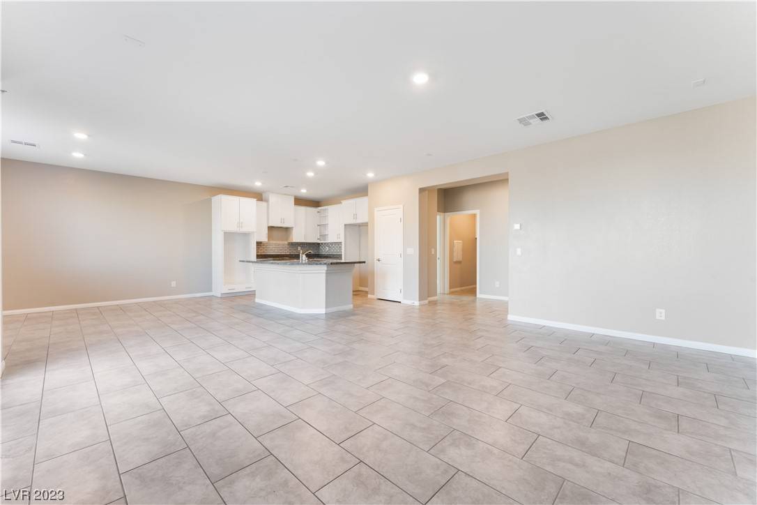 Las Vegas, NV 89123,9292 Bluemist Falls ST