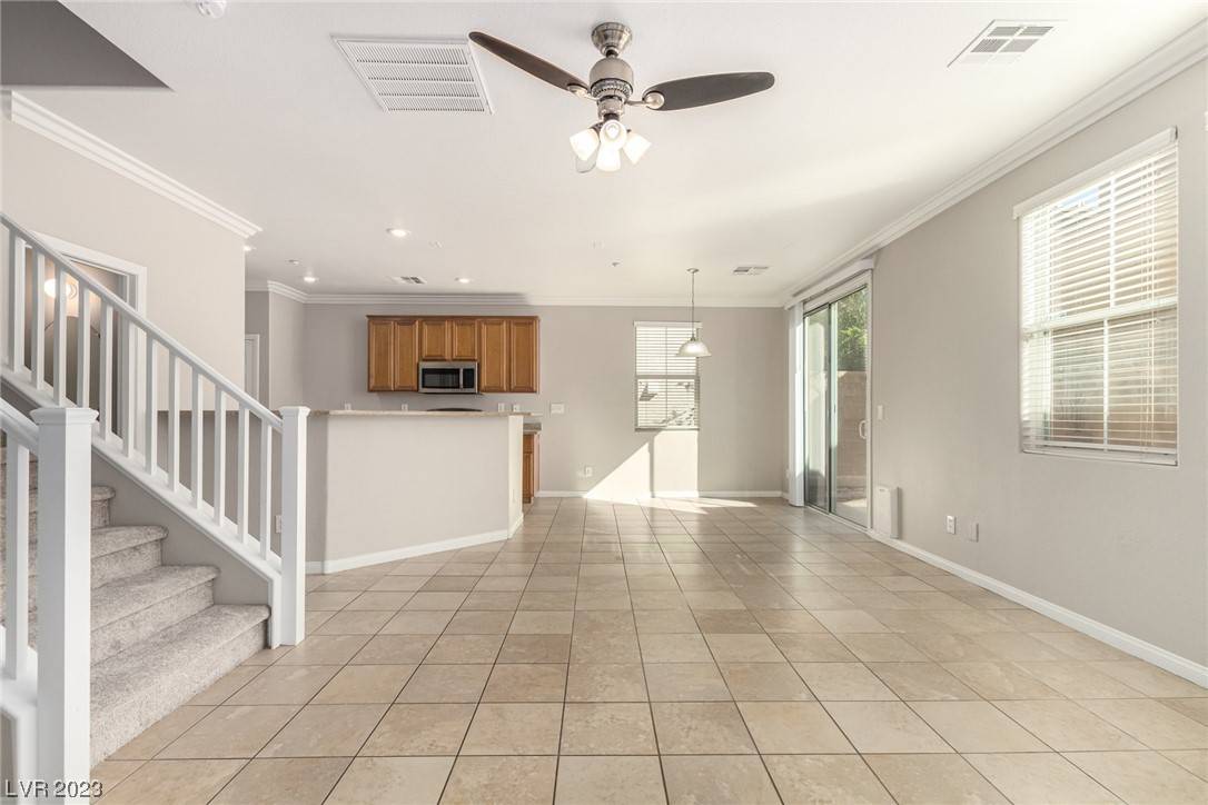 Henderson, NV 89002,155 Afternoon Rain AVE