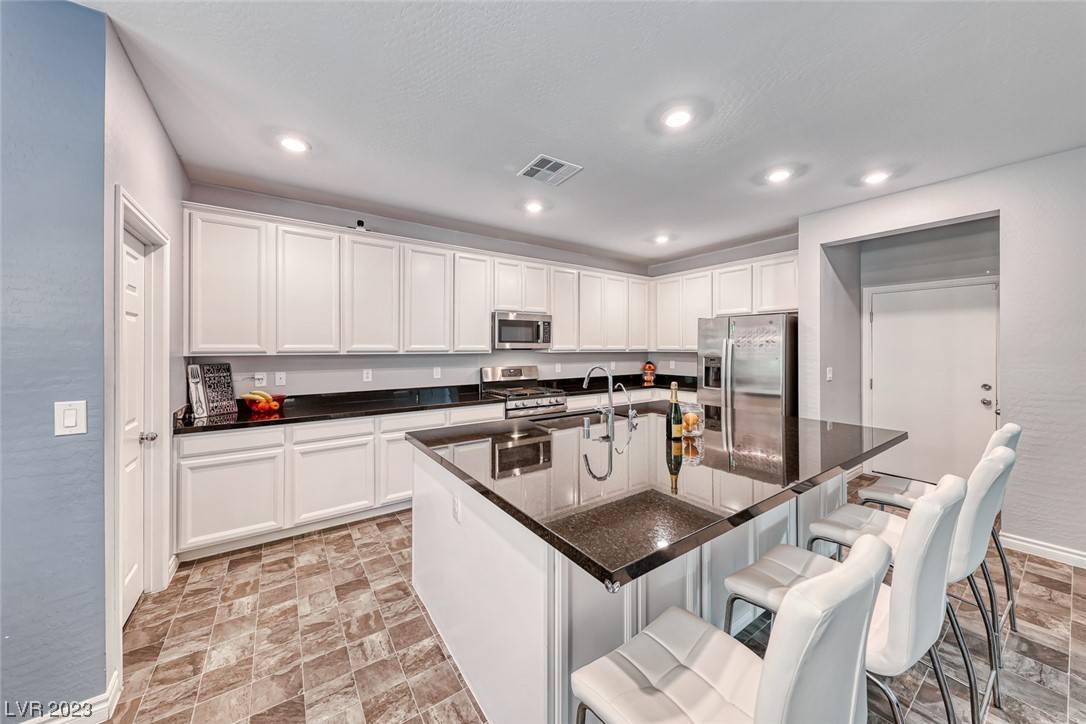Las Vegas, NV 89166,8149 Little Skye CT