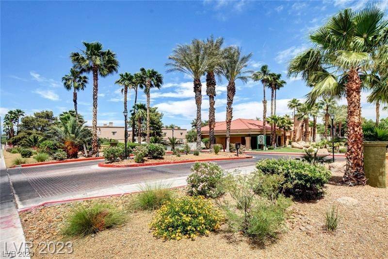 Las Vegas, NV 89118,5114 S Jones BLVD #204