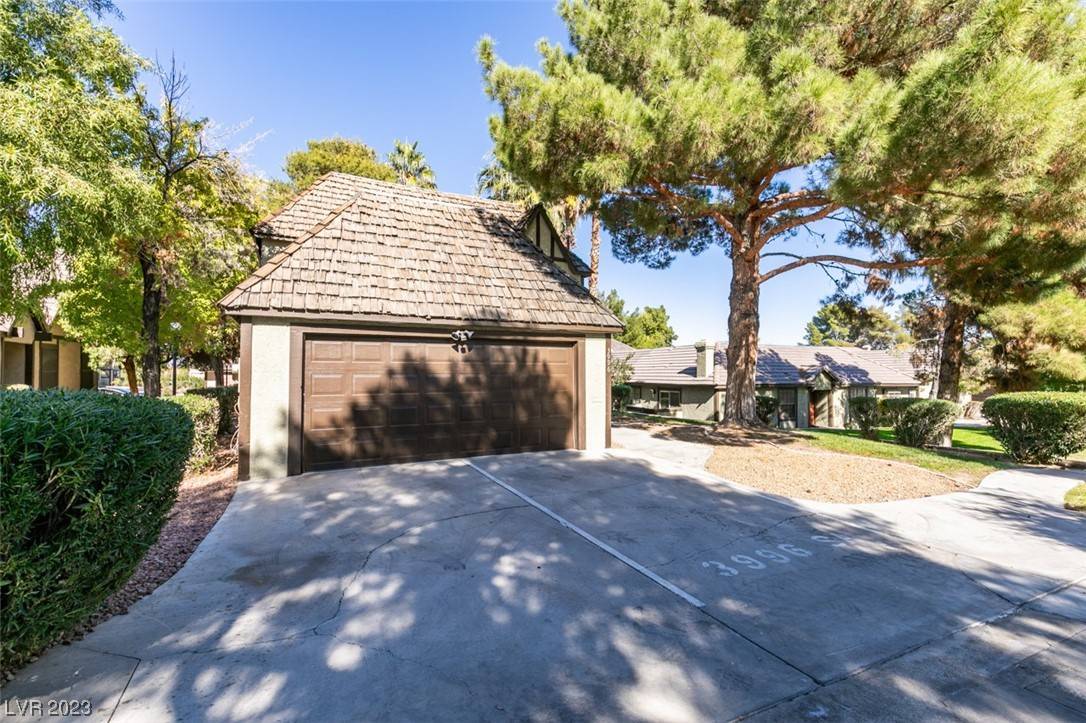 Las Vegas, NV 89121,3996 Salisbury PL