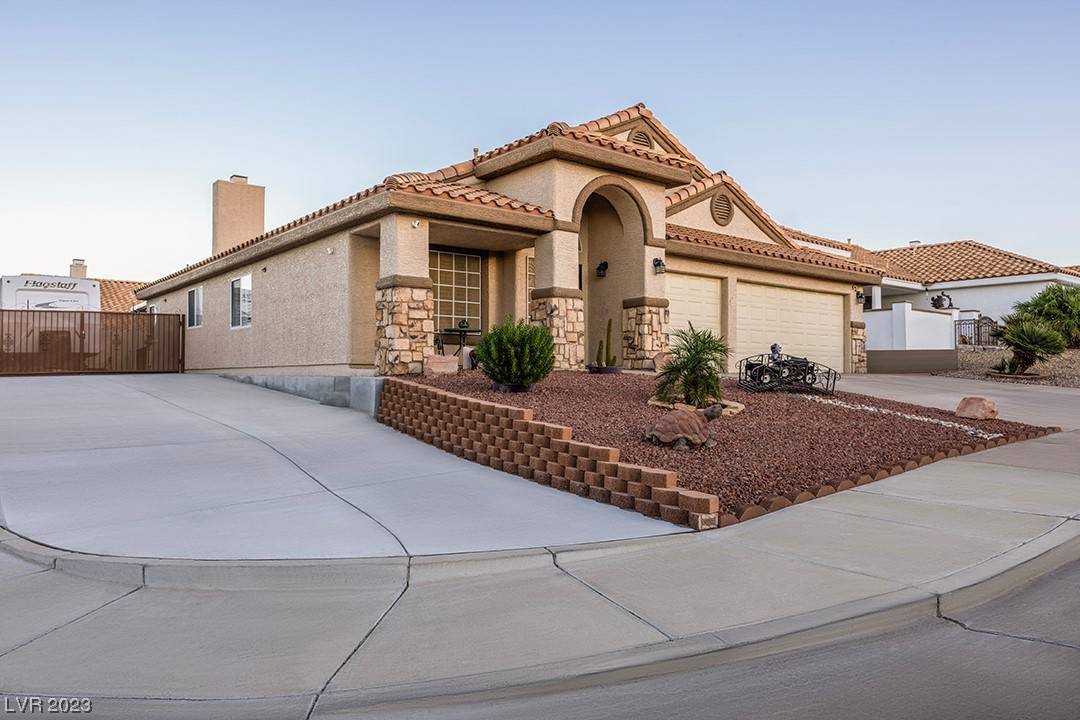 Henderson, NV 89002,681 Mineral Hill LN