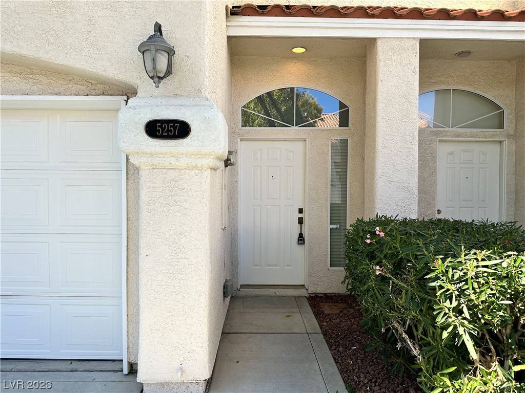 Las Vegas, NV 89118,5257 Tropical Peach DR
