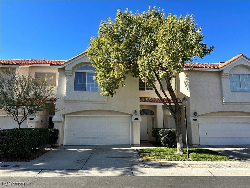 Las Vegas, NV 89118,5257 Tropical Peach DR