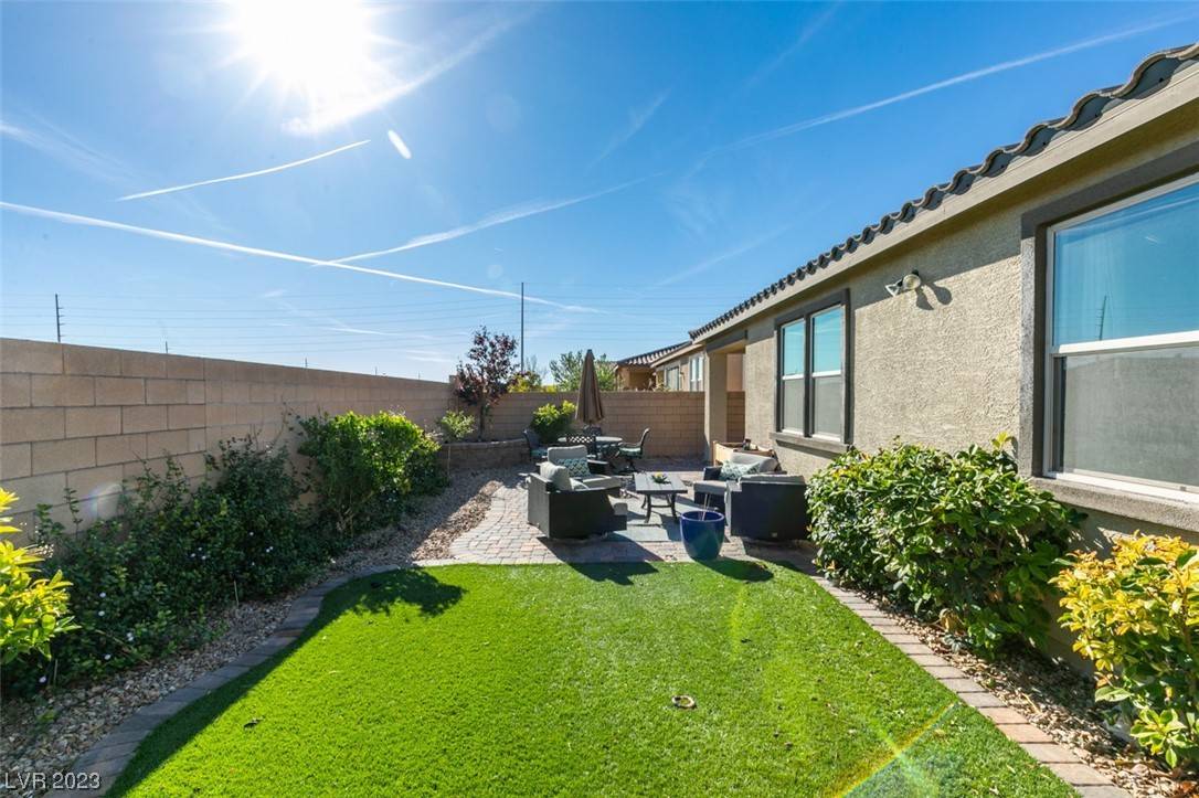 Las Vegas, NV 89166,8076 Big Skye Ranch ST