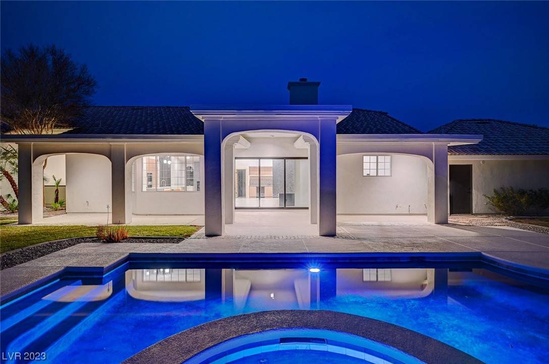 Las Vegas, NV 89117,7225 Latour CT
