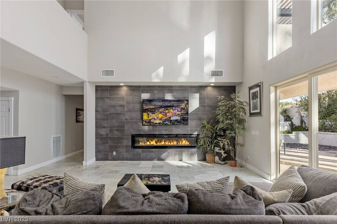 Las Vegas, NV 89128,8121 Sapphire Bay CIR