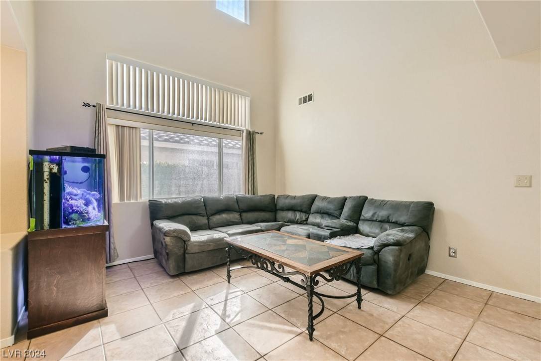 North Las Vegas, NV 89031,6043 Shadow Oak DR