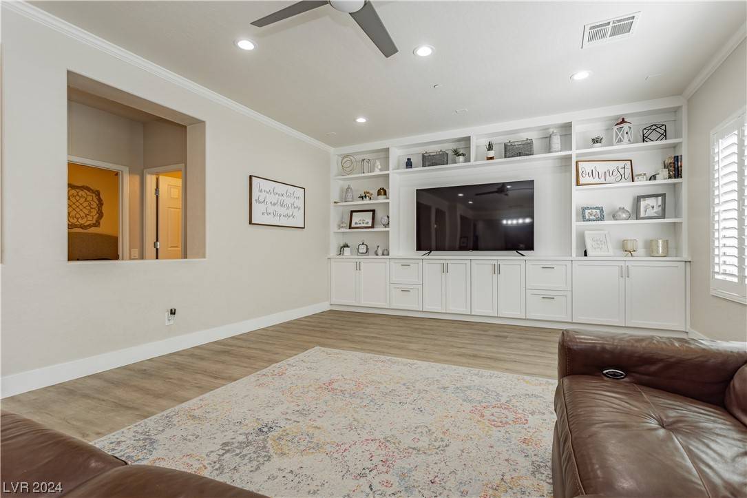 Henderson, NV 89002,741 Fortacre ST