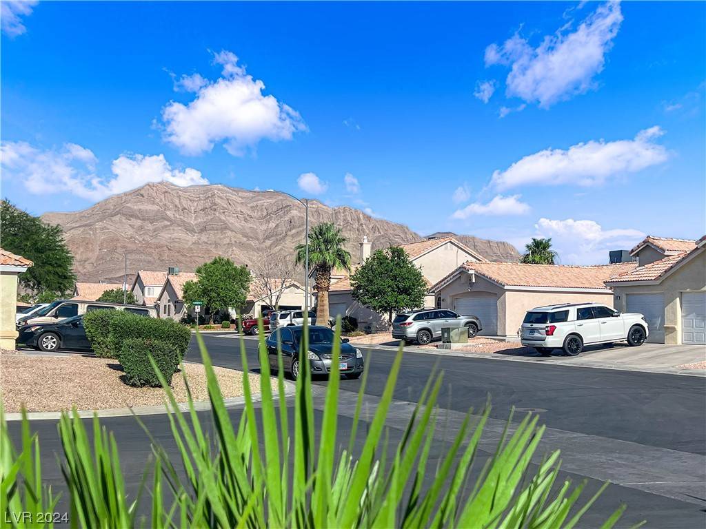 Las Vegas, NV 89110,5772 Sunny Orchard
