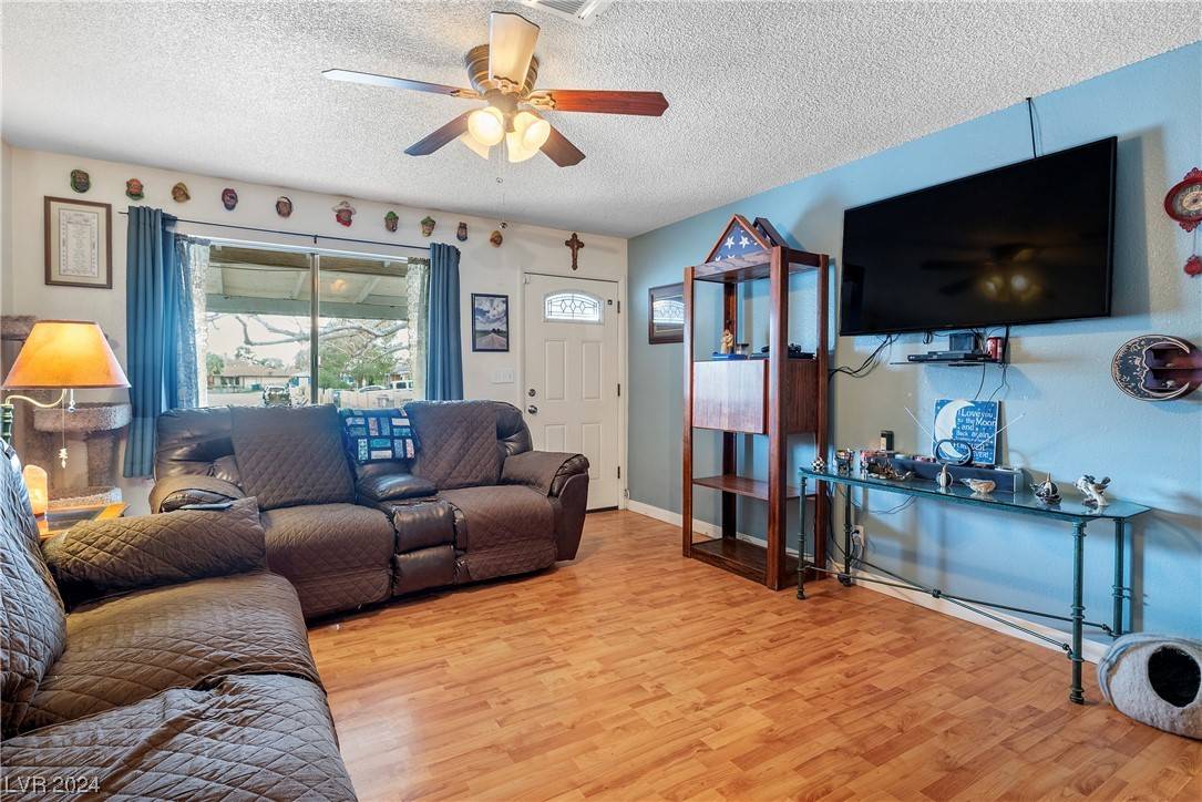 Las Vegas, NV 89110,4716 Ballantine DR