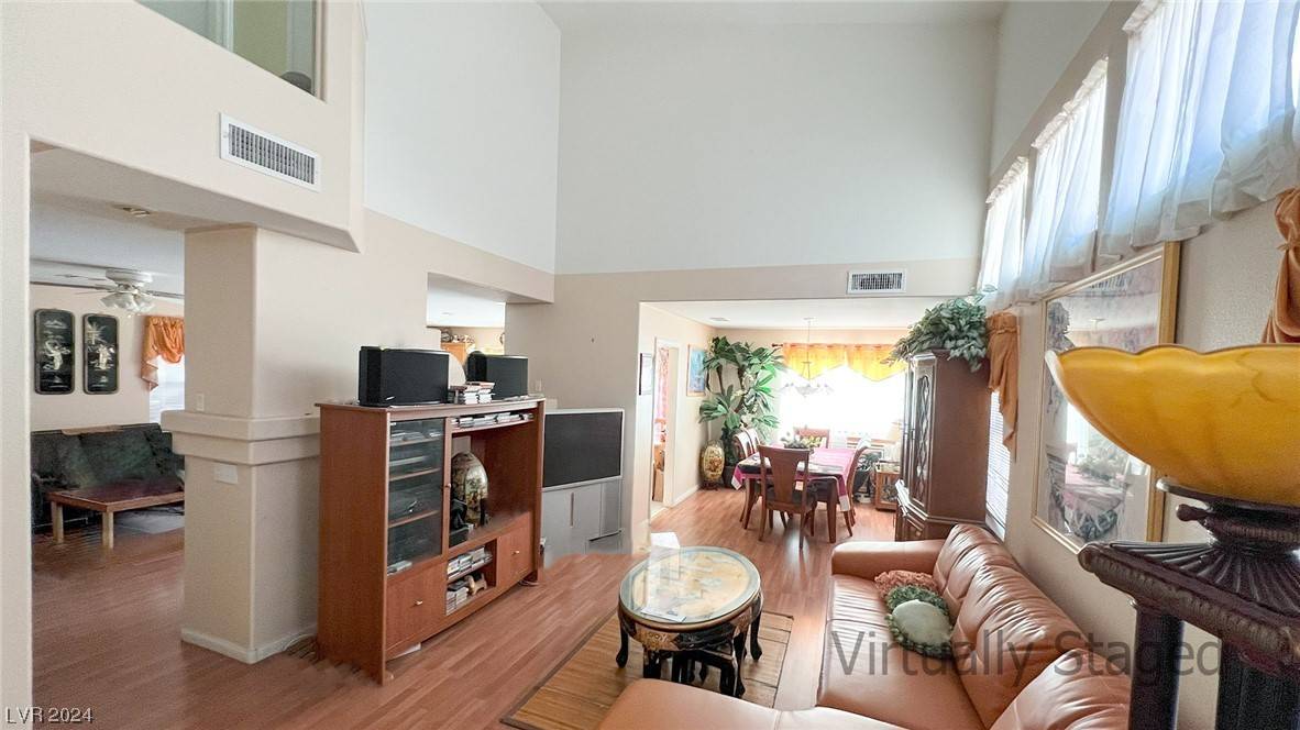 Las Vegas, NV 89117,10075 Yellow Canary AVE