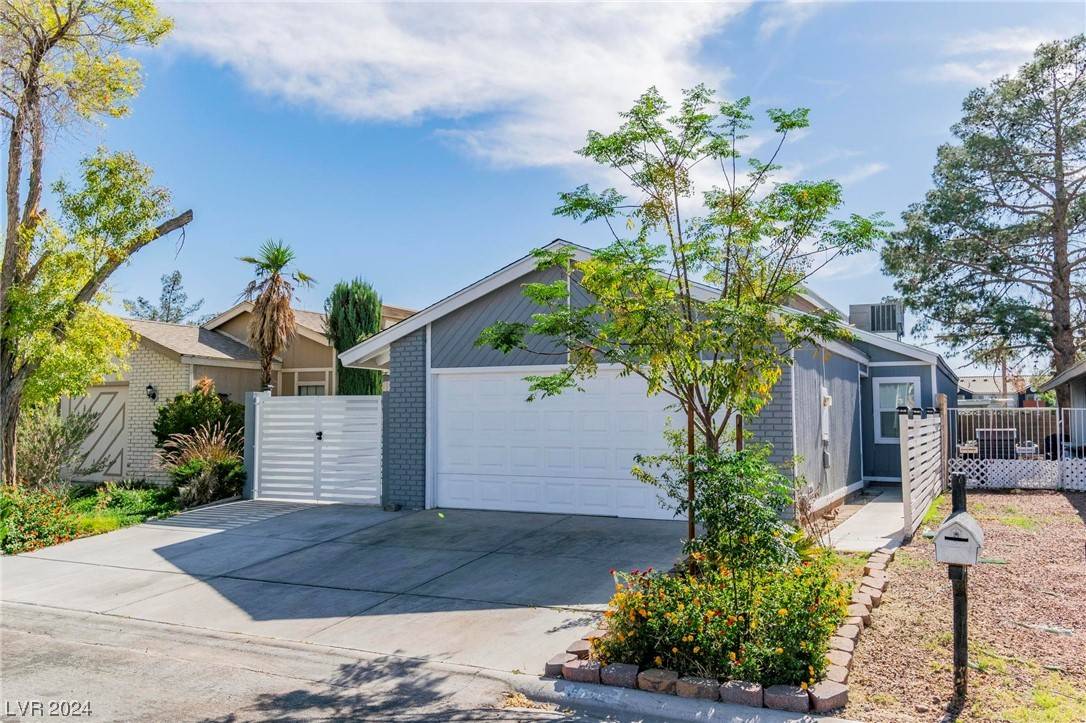 Las Vegas, NV 89108,6317 Don Zarembo AVE