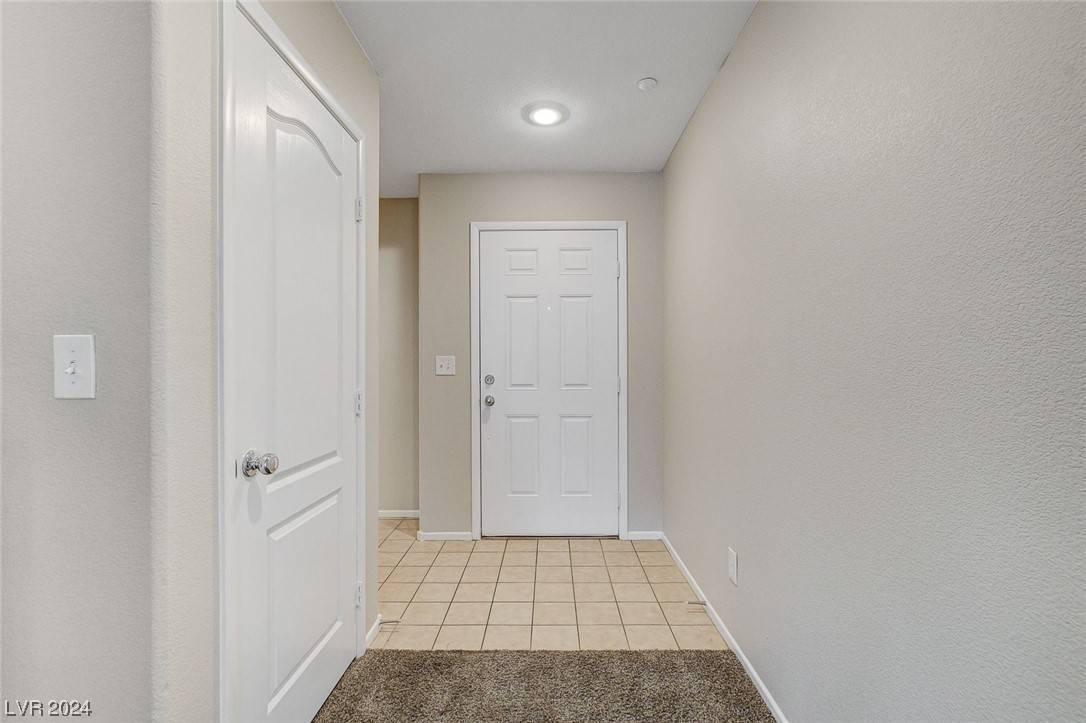 Henderson, NV 89002,1099 Paradise Coach DR