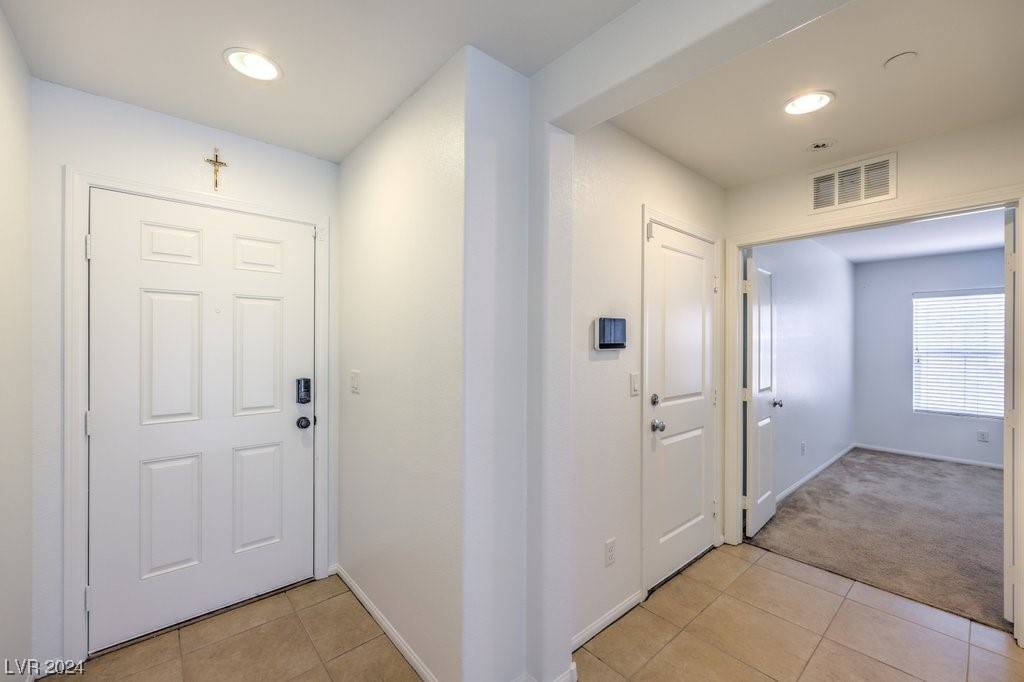 Henderson, NV 89002,917 Harbor AVE