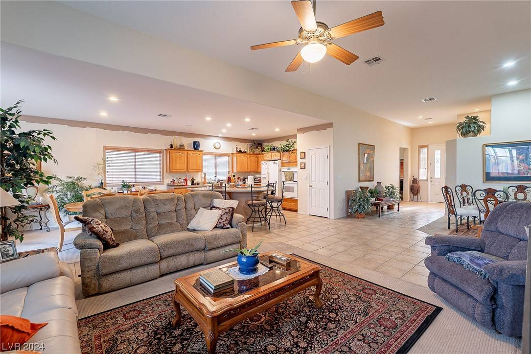 Las Vegas, NV 89144,10504 Narra PL