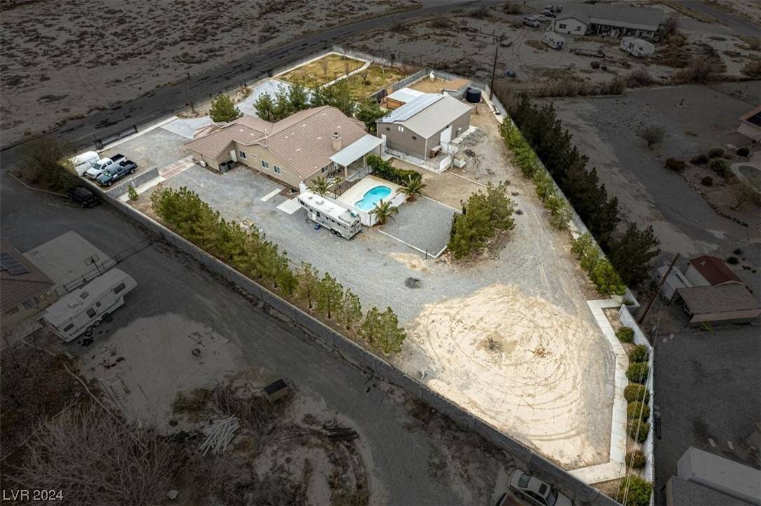 Pahrump, NV 89048,920 Garden LN