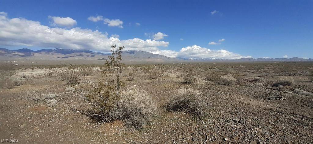 Pahrump, NV 89060,4880 N Hawaii AVE