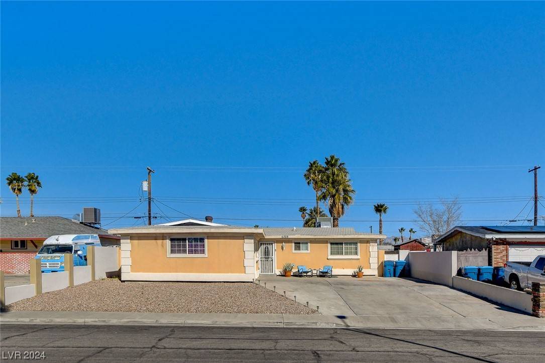 Las Vegas, NV 89107,6328 Lawton AVE
