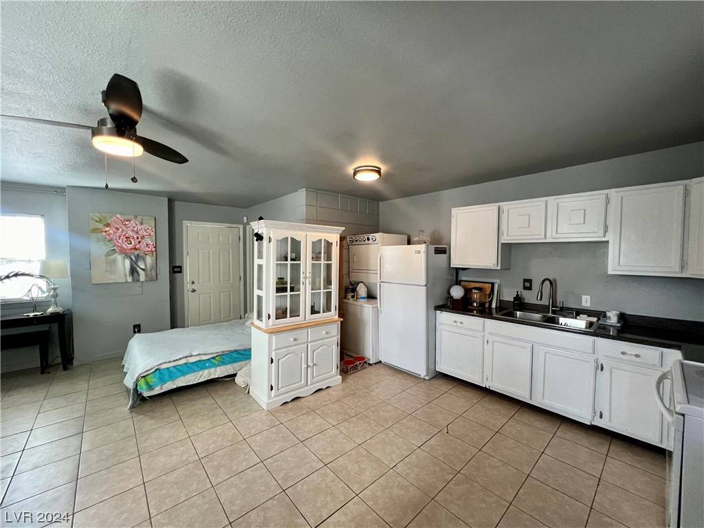 Henderson, NV 89015,228 E Van Wagenen ST