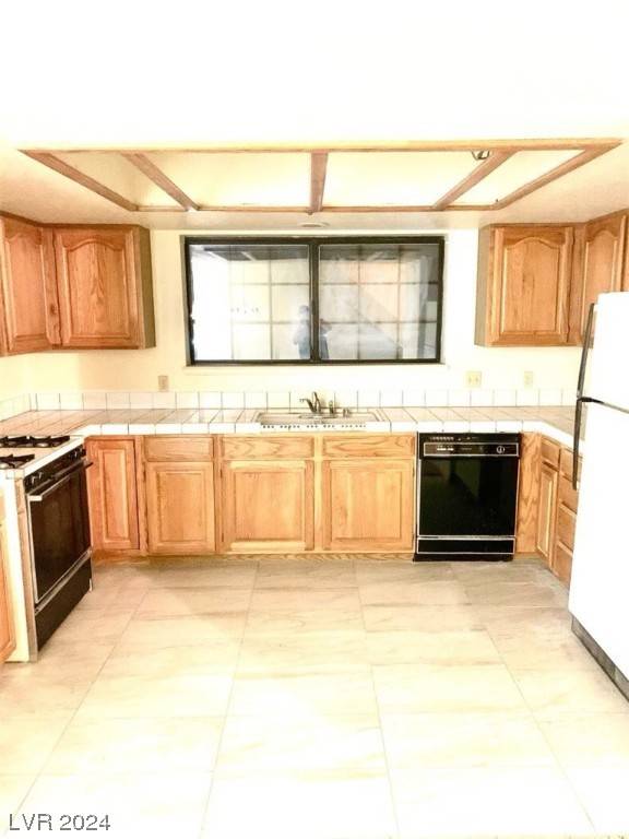 Las Vegas, NV 89117,2605 S Durango DR #204