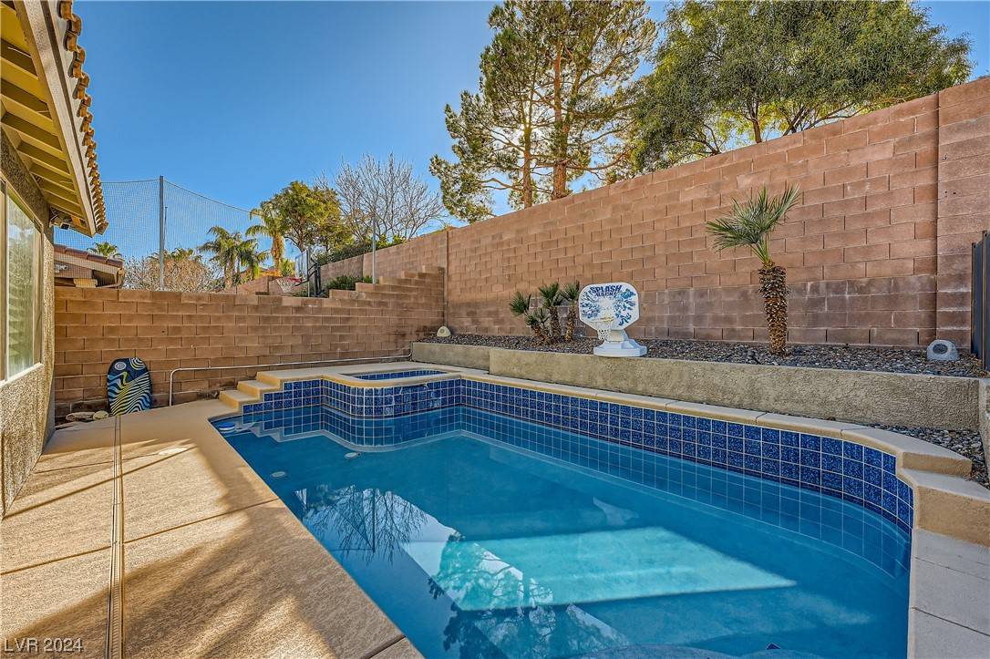 Henderson, NV 89002,1075 Plantation Rose CT