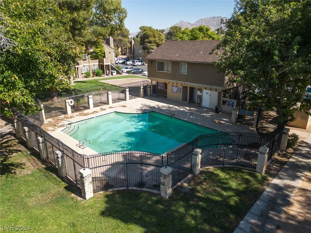Las Vegas, NV 89121,2734 Aarondavid DR