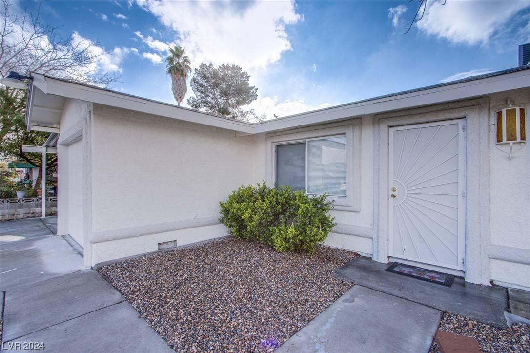 Las Vegas, NV 89110,3909 Hudson Bay AVE