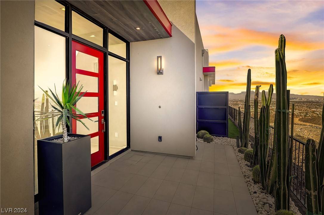 Henderson, NV 89012,359 Tranquil Peak CT