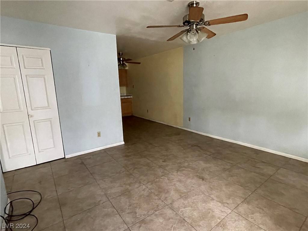 Las Vegas, NV 89108,2120 Petersham CT #B
