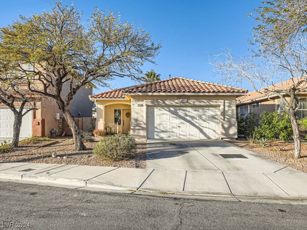 Henderson, NV 89052,2422 Canberra AVE